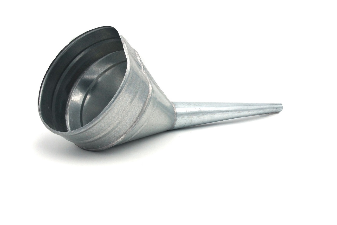 Лейка металическая большая D150 мм